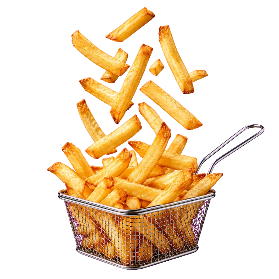 Pommes fallen in einen Drahtkorb